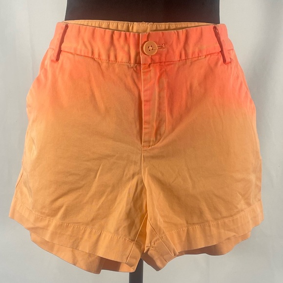 GAP Pants - Gap Neon Orange Ombre shorts, size 4
Flat Front; Zipper Fly closure, pockets